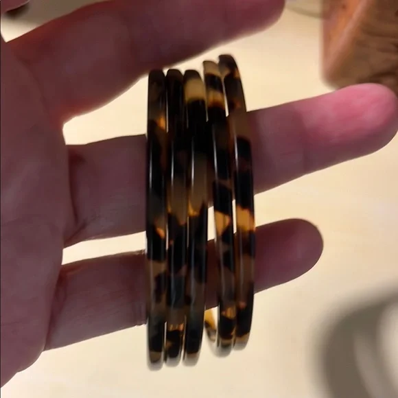 Tortoise Shell Patterned Bangles Set - Picture 2 of 2